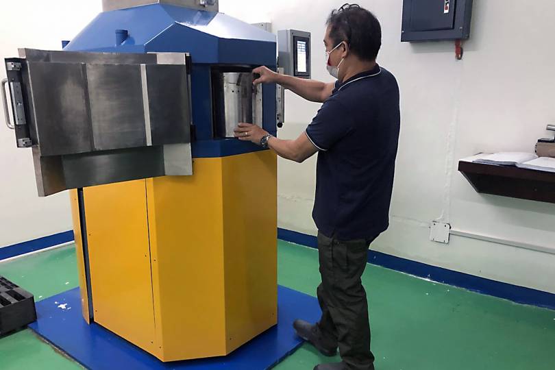 Plástico en irradiador