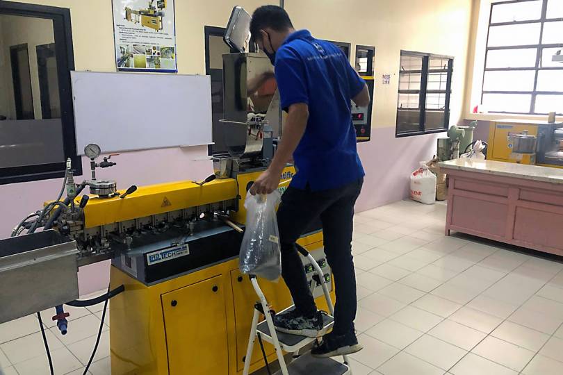 Plástico en irradiador